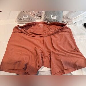 Wool& Women’s Roam Bike Short, Size 2X, Vintage Rose, NWOT